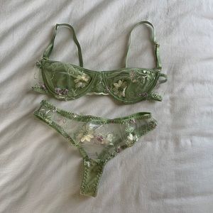 lace lingerie set